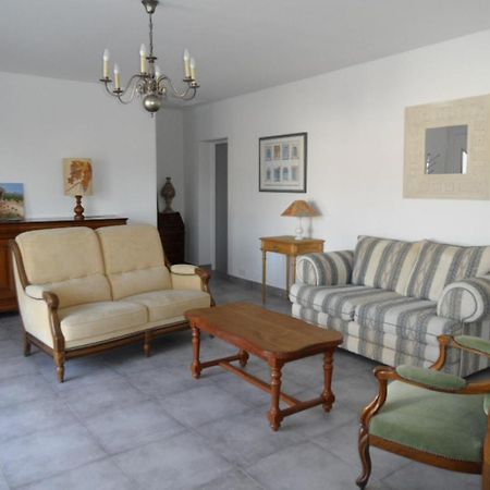 logement entre mer et montagne Roujan Extérieur photo